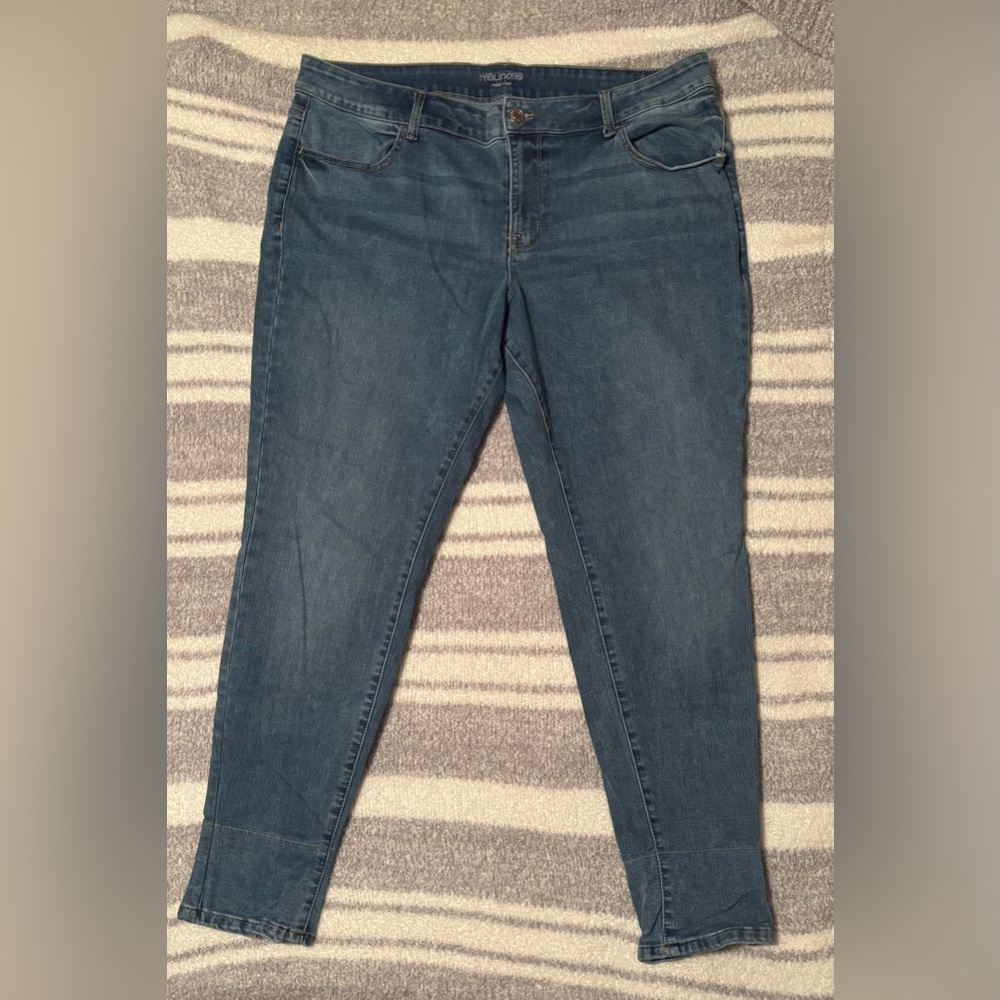 Maurice’s Mid Rise Blue Denim Straight Everyday Jeans Casual Streetwear Classic